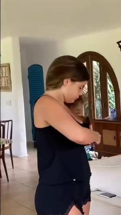 luara fonseca pagando peito