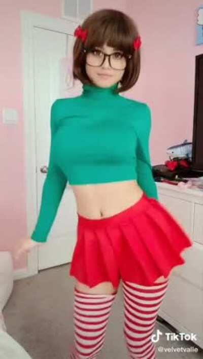 This chick is naturally top heavy