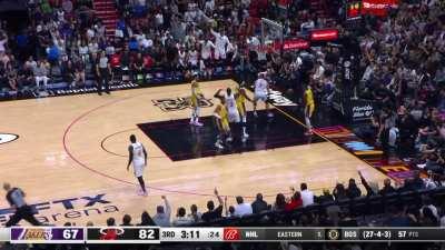 [Highlight] Bam with a one-handed jam outta nowhere