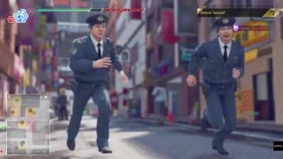 If Yagami gets robbed in Judgment when he has no money, the enemy will comfort him as he has a breakdown.