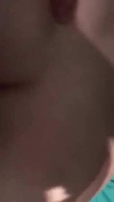 Otro videito de la Jess Rangel, yo creo este vato no es su novio xd