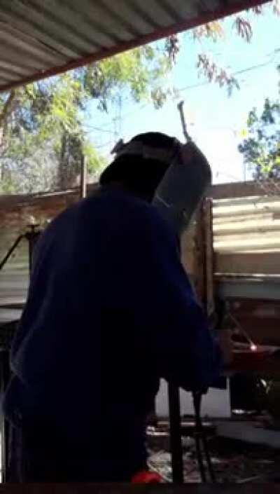 [Poetry] ¡welder mexico!