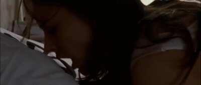Natalie Portman masturbating her tight pussy is making me so fucking horny.
