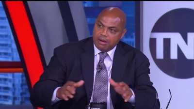 [Highlight] Chuck weighs in on the Lakers' chances after their loss to the Suns: “Nobody is afraid of them.