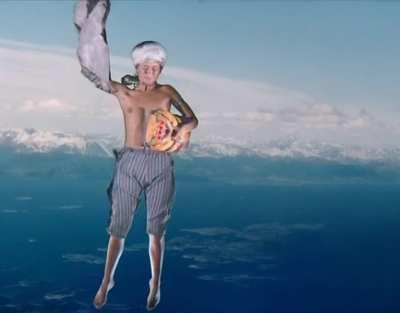 Catharine Zeta Jones in 1001 nuts