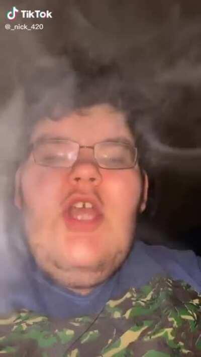 Stfu mom I'm listening to vape rap