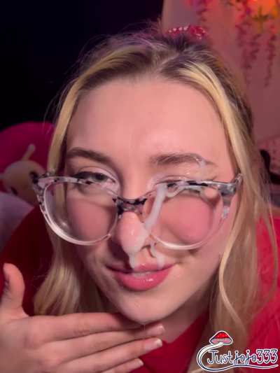 The best Valentine's Day gift a cumslut like me could wish for