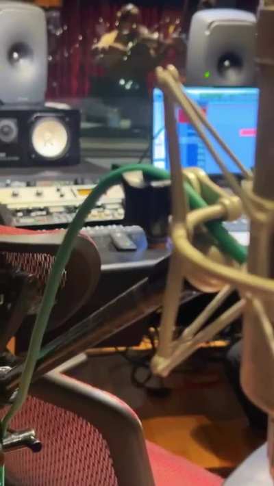 I'm not afraid to say it anymore. Frank is cooking up the best album of 2026. (The girl playing the violin at the end is incredible.)