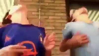 everyone lost half hp