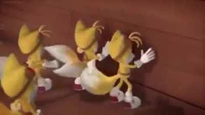 tails licks the wall