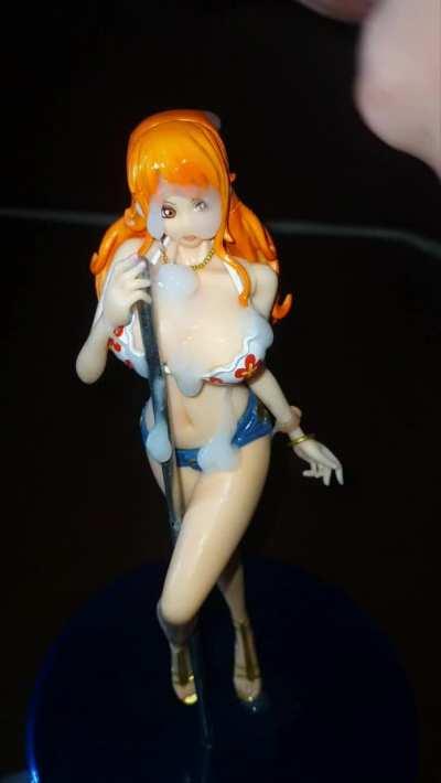 Give Nami a couple thick drop (Nami SOF #4)