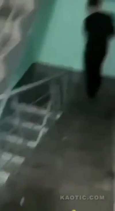 [BROKEN BONE] There is no meme. This is not the femur, but the audio beginning sounds uncannily similiar in rising tone to the femur breaker.