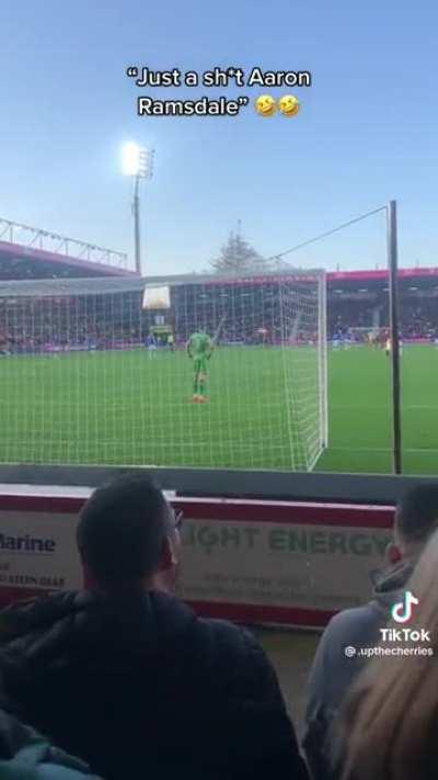 “Just a 💩 Aaron Ramsdale”