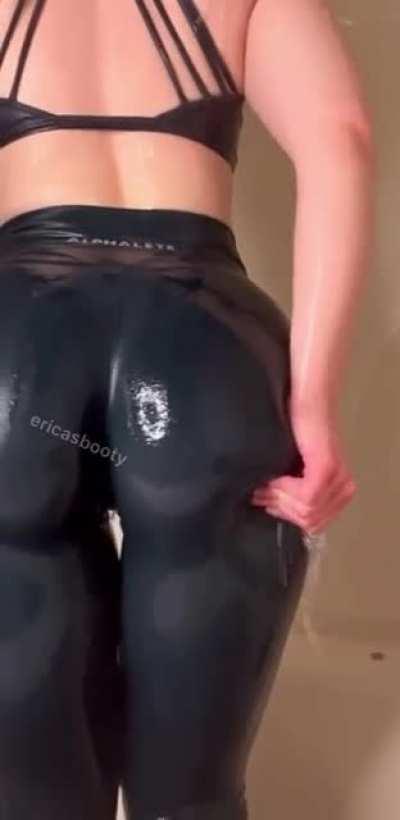 my leggings got even tighter in the shower!🥵