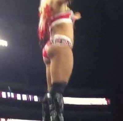 Alexa Red Jiggle Booty At NXT!