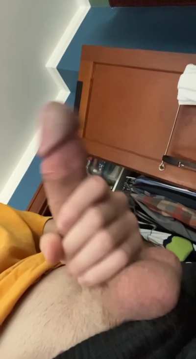 Who likes young curved cock?