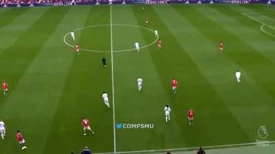 Bruno playing a cross field pass on the volley