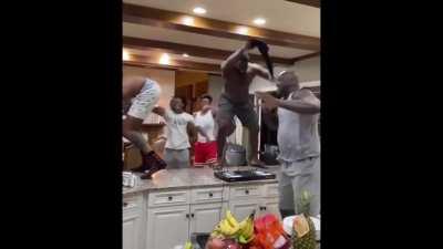 When the drop in Musician (Live) hits