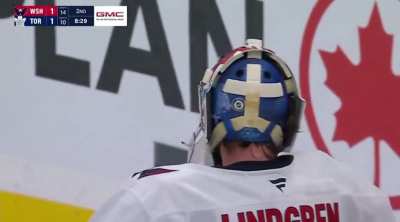 John Tavares dangles Lindgren