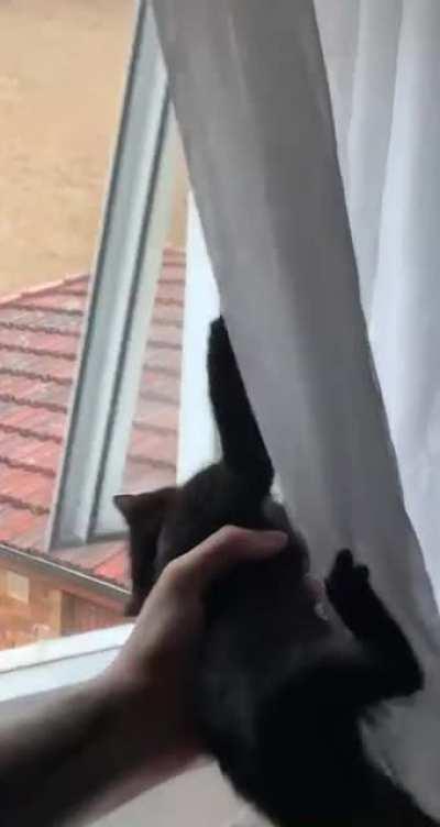 Leia teaching her sister Kira how to be naughty