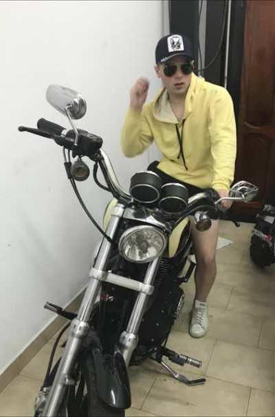 Les enseñare como manejar una moto de verdad