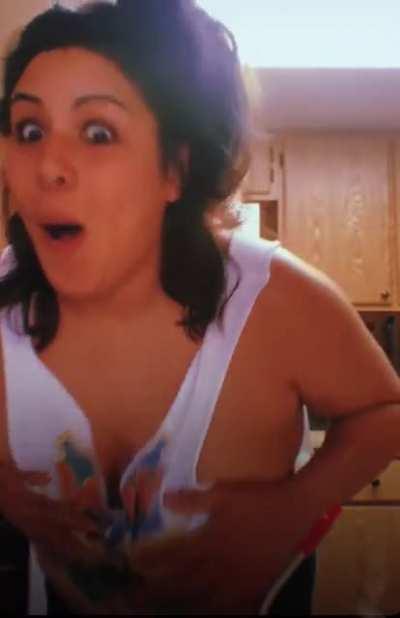 latina mom nip slip