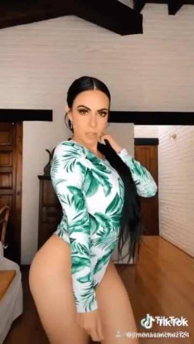 Uff 👌👌 Jimena Sanchez