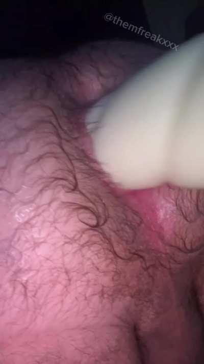 A big dildo for a slutty hole