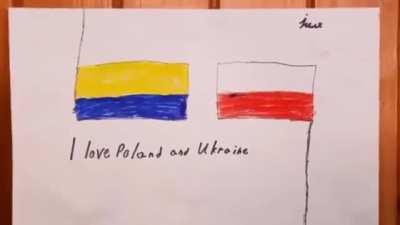 Ukraine 🇺🇦🤝🇵🇱 Poland. Together we’re invincible.