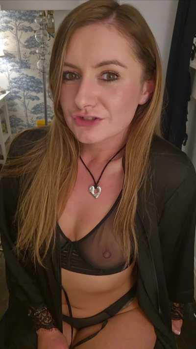 Huge announcement/question 📢 Let me know your thoughts?