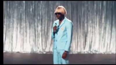 “carti not performing”? nah bro, carti just doing the igor