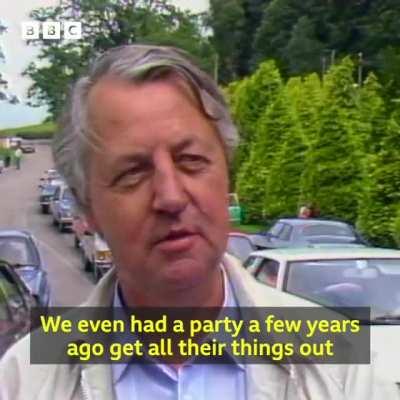 1987: Daniel the dummy and his lovely wife Danielle demonstrated why you should stay in the car at Longleat Safari Park.