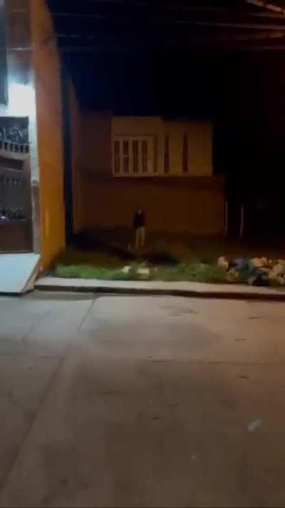 “Think big” they said (women deodorant with Mexican firecracker)