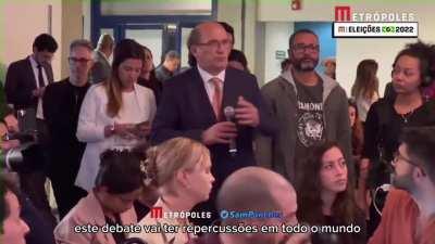 Correspondentes internacionais questionaram o “baixo nível” do programa. Repórter da tv francesa comparou o debate com um “quadro do Porta dos Fundos”.