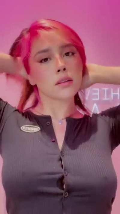 Neeko TikTok video I’m higher quality (sorry for the last one being sort of cooked)