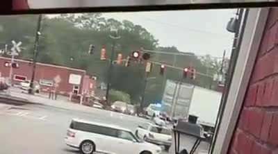 Bologna truck ignores Train