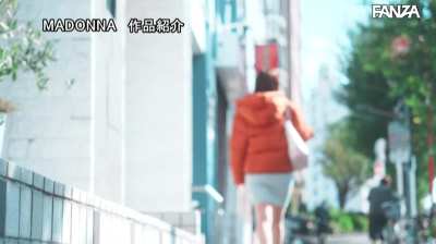Under the guise of a sexy-photo-shoot, an employee's wife is seduced for sex! ~ JUQ-206