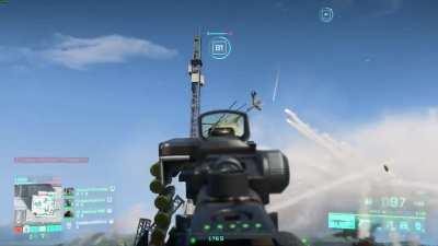 It's moments like this why I love Battlefield. Have you ever seen a building suplex a helicopter?