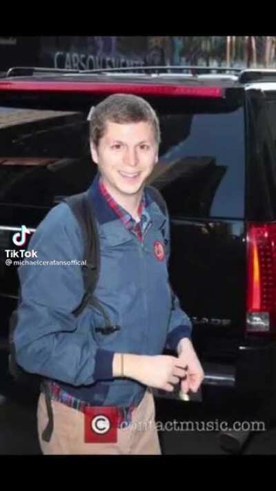 Any cera-nators in chat? Smash my ass if you love michael cera 😤👊💪💯