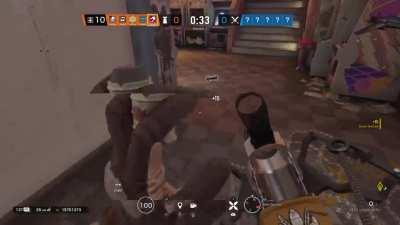 Every Mozzie main is touching themselves right now.