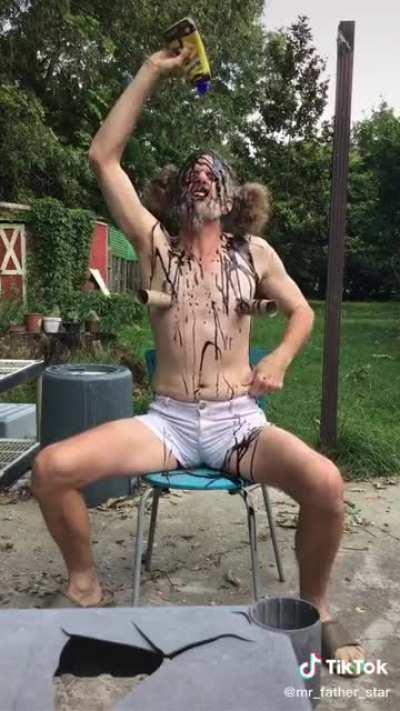 Boy all those paint cans to the head really fucked Marv up. Thanks a lot Kevin!