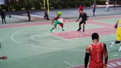 Saw an alien playing 2 on 2