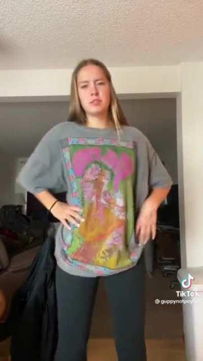 i would do anything too cum on her ass cheeks 🤤🤤🤤