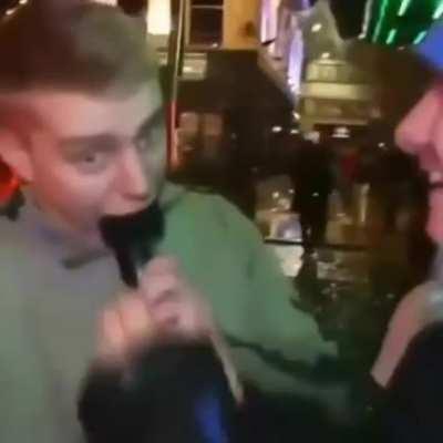 Luba em literalmente qualquer situação//peguem leve e a minha unica vez aqui mimimimi