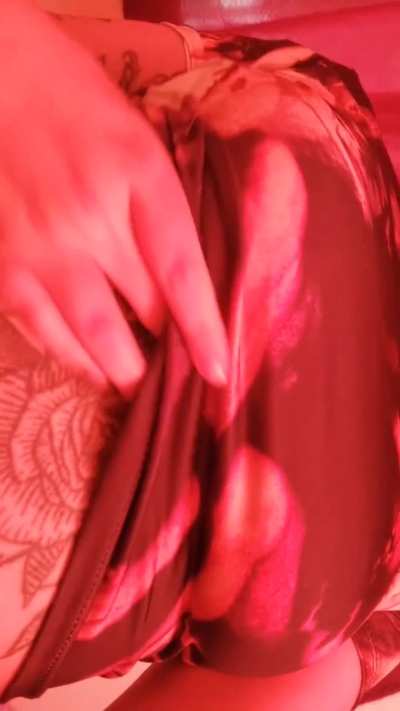 A nerdy goth will fuck your brains out