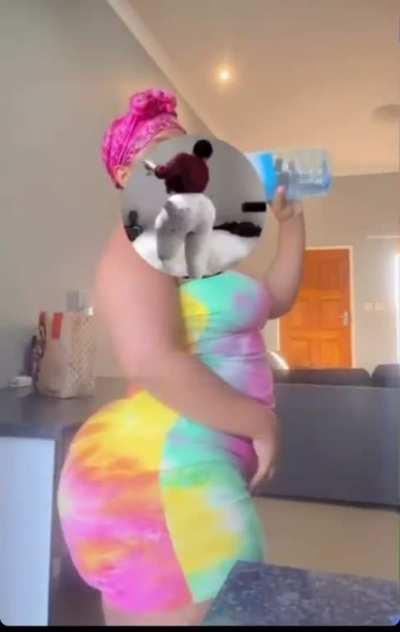 Miss thickums 😍🤌🏾🍑