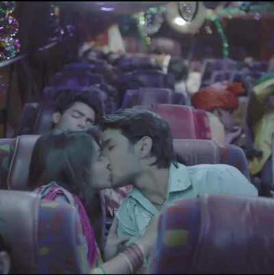 Parineeti Chopra Smooch scenes with Sushant Singh Rajput from Shuddh Desi Romance