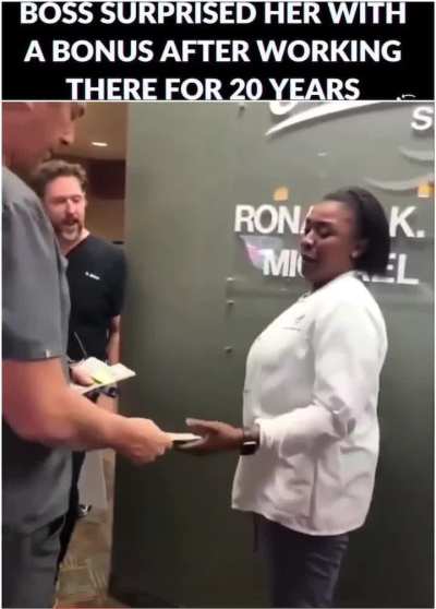 Workers at The Dental Office Got 20K Bonus, $1,000 for every year worked there