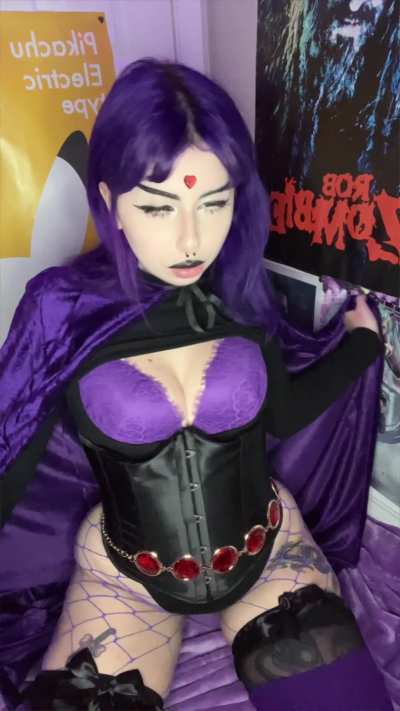 i can be your halloween goth slut