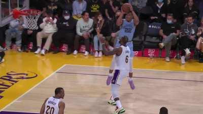 [Highlight] Lakers challenge this call of LeBron contesting a shot. LeBron says that Desmond Bane kicked his leg out